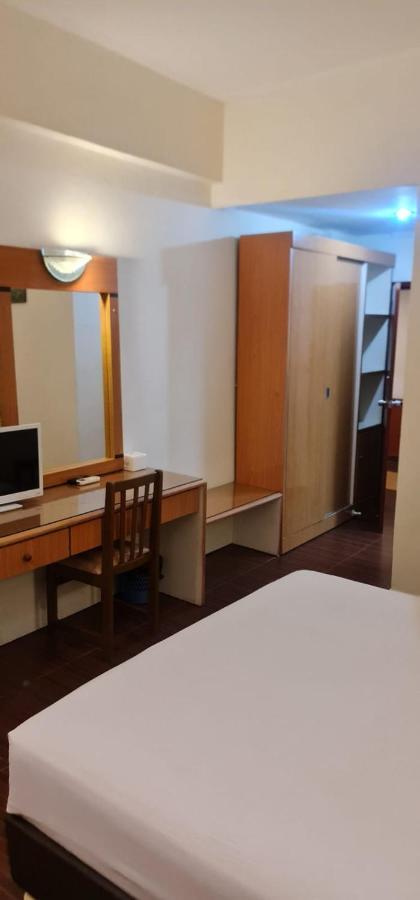 Paradise Hotel Tanjung Pinang Kültér fotó