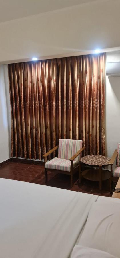 Paradise Hotel Tanjung Pinang Kültér fotó