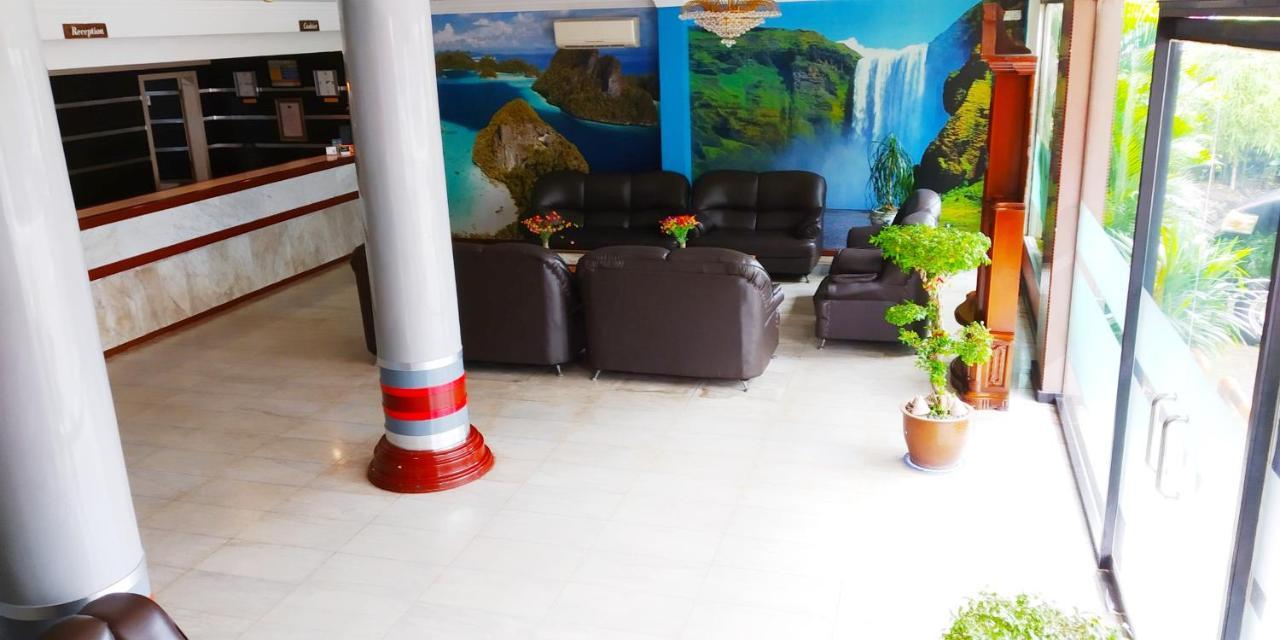 Paradise Hotel Tanjung Pinang Kültér fotó