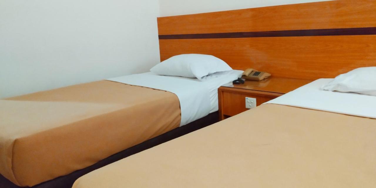 Paradise Hotel Tanjung Pinang Kültér fotó