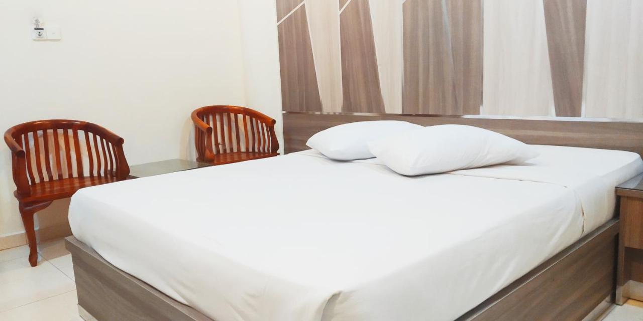 Paradise Hotel Tanjung Pinang Kültér fotó